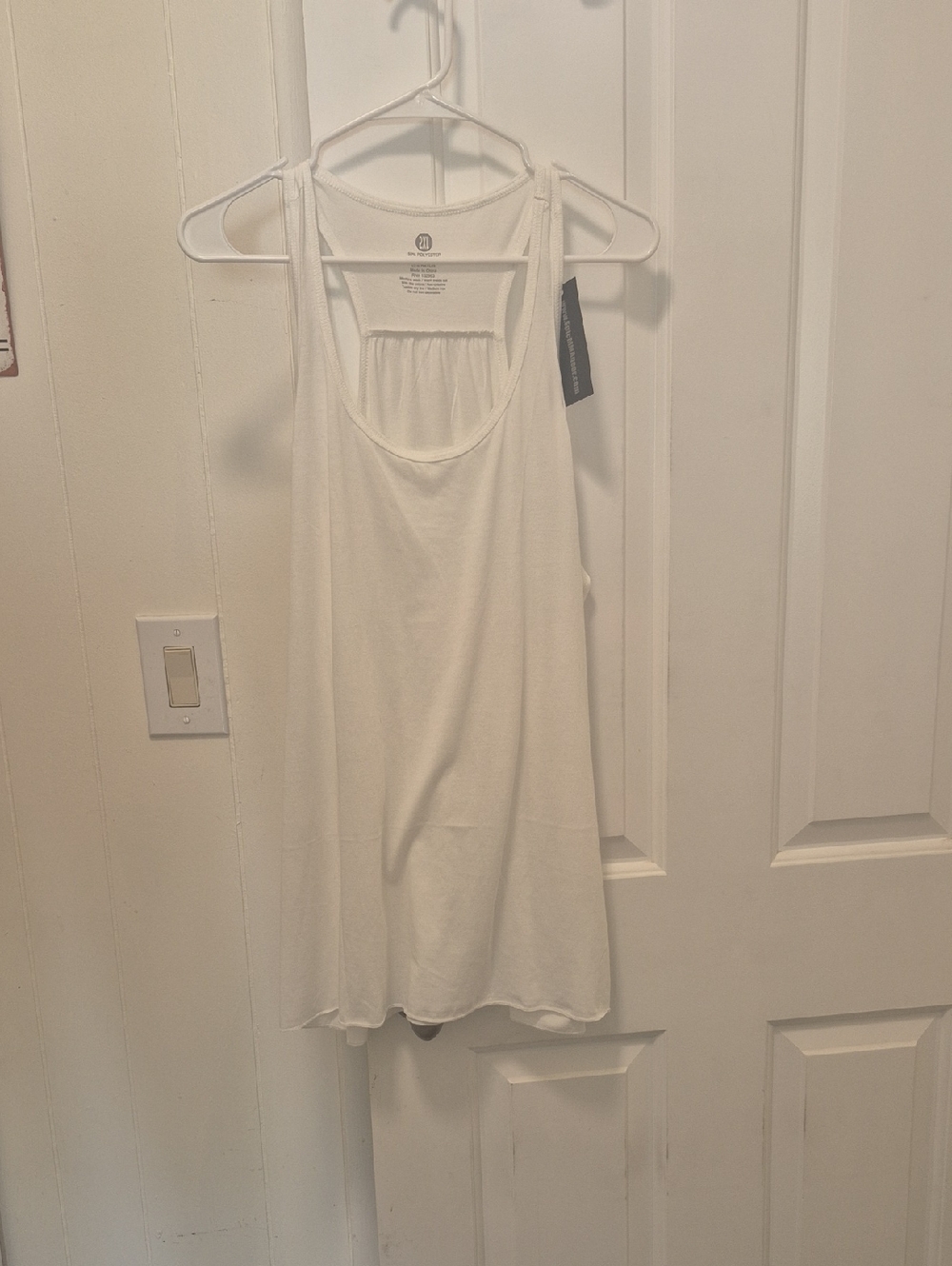 Women's White Sleeveless Scoop Neck Tank Top 2Xl